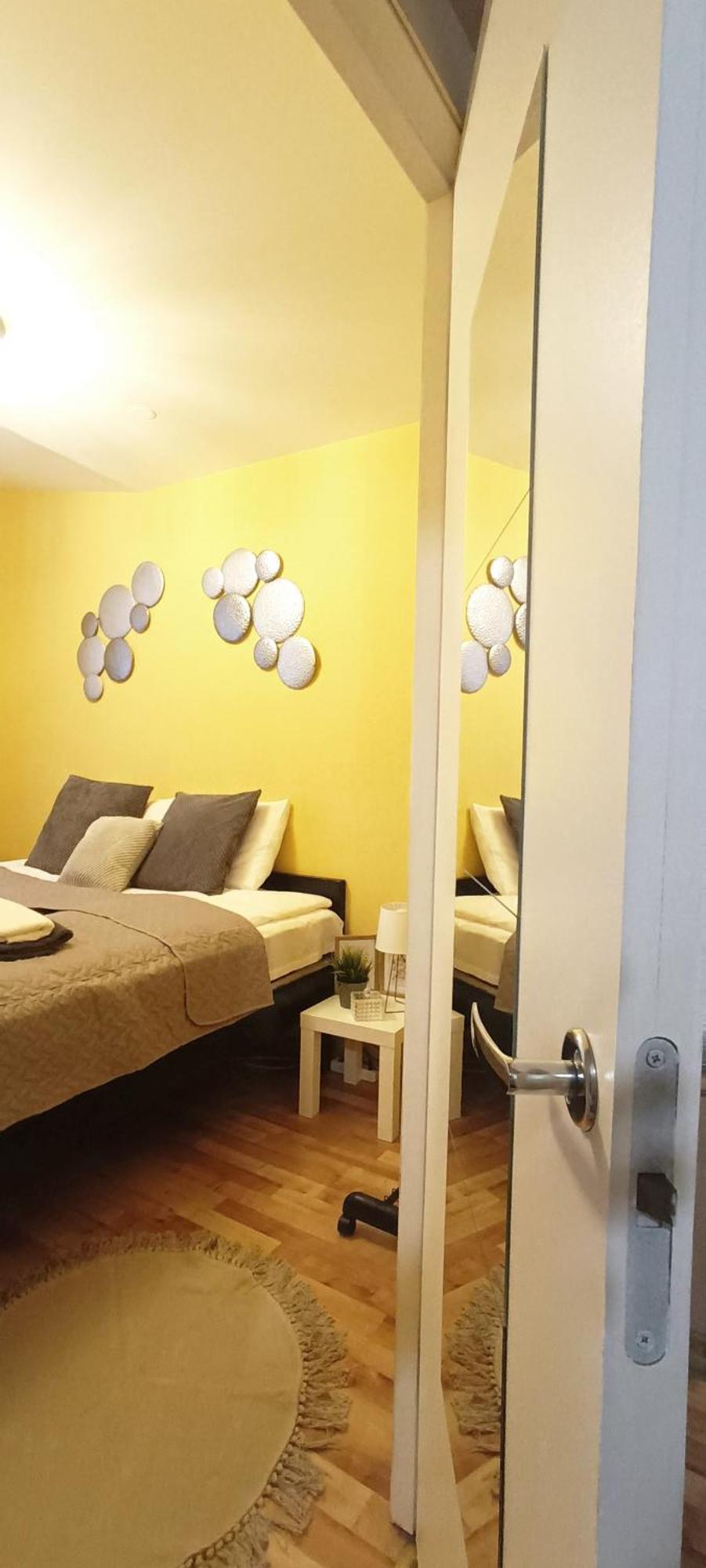 Historic Old Town Escape Cozy 2 Bedrooms Perfect Location Apartment Riga